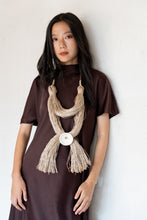 Load image into Gallery viewer, Goulu jute statement necklace with a shell