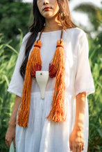 Load image into Gallery viewer, Goulu statement organge jute and conch necklace