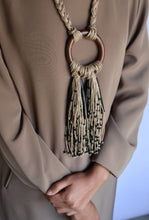 Load image into Gallery viewer, GOULU STATEMENT NECKLACE
