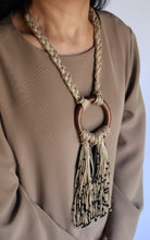 Load image into Gallery viewer, GOULU STATEMENT NECKLACE