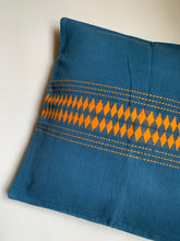 Load image into Gallery viewer, HANDLOOM CUSHION COVER
