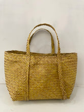 Load image into Gallery viewer, Sitalpati Handbag
