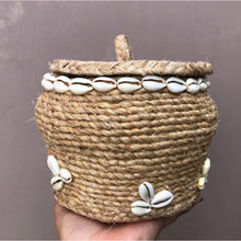 Load image into Gallery viewer, BANANA FIBRE BASKET WITH LID

