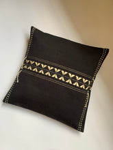 Load image into Gallery viewer, HANDLOOM CUSHION COVER
