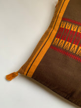 Load image into Gallery viewer, HANDLOOM CUSHION COVER
