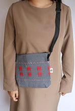 Load image into Gallery viewer, HANDLOOM SLING BAG
