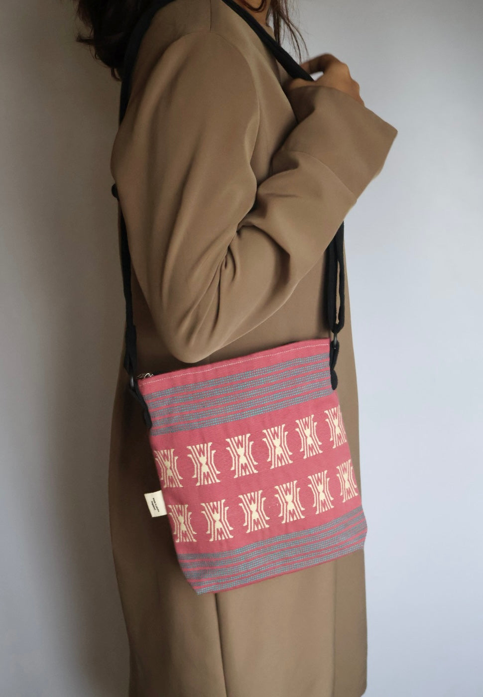 HANDLOOM SLING BAG