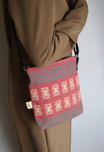 Load image into Gallery viewer, HANDLOOM SLING BAG

