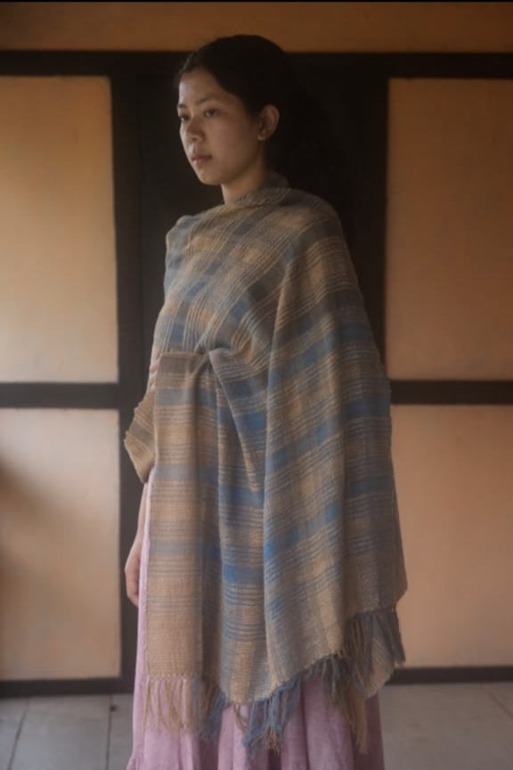 BLUE LATTE | ERI SILK STOLE