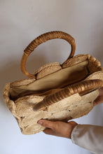 Load image into Gallery viewer, BANANA FIBRE HANDBAG

