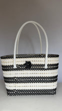 Load image into Gallery viewer, Plastic straw weave shopping bag
