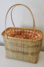 Load image into Gallery viewer, RUNWAY BAMBOO BAG
