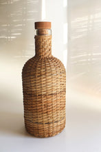Load image into Gallery viewer, RUNWAY BAMBOO BOTTLE
