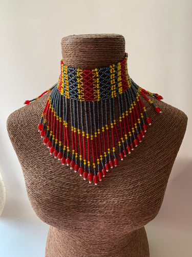 RUNWAY NAGALAND CHOKER
