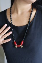 Load image into Gallery viewer, RUNWAY NAGALAND NECKLACE
