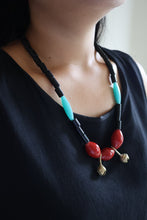 Load image into Gallery viewer, RUNWAY NAGALAND NECKLACE
