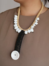 Load image into Gallery viewer, RUNWAY NAGALAND NECKLACE
