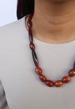 Load image into Gallery viewer, RUNWAY NAGLAND NECKLACE
