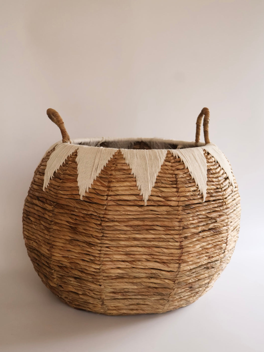 RUNWAY NAGALAND OVAL BASKET