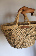 Load image into Gallery viewer, Handcrafted banana fibre bag with jute detailing and double handles.
