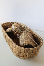Load image into Gallery viewer, Runway handmade hamper
