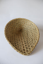 Load image into Gallery viewer, BAMBOO WOOVEN KNUP
