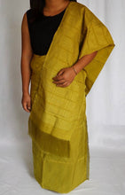 Load image into Gallery viewer, FULL DESIGN HANDLOOM MEKHALA SUIT
