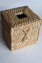 Load image into Gallery viewer, Water Hyacinth Tissue Box Cover
