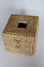 Load image into Gallery viewer, Water Hyacinth Tissue Box Cover
