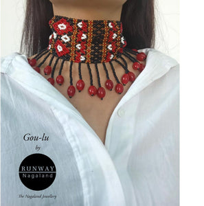 RUNWAY NAGALAND CHOKER