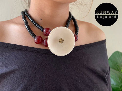 RUNWAY NAGALAND CHOKER