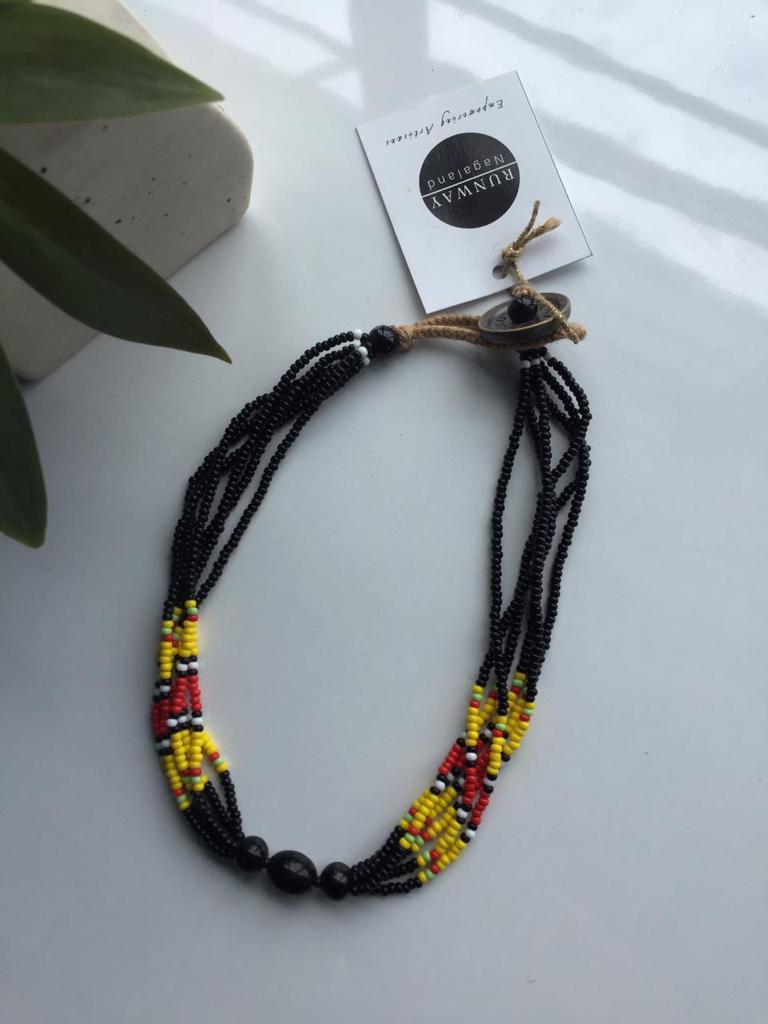 RUNWAY NAGALAND CHOKER