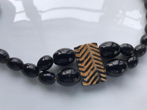 RUNWAY NAGALAND CHOKER