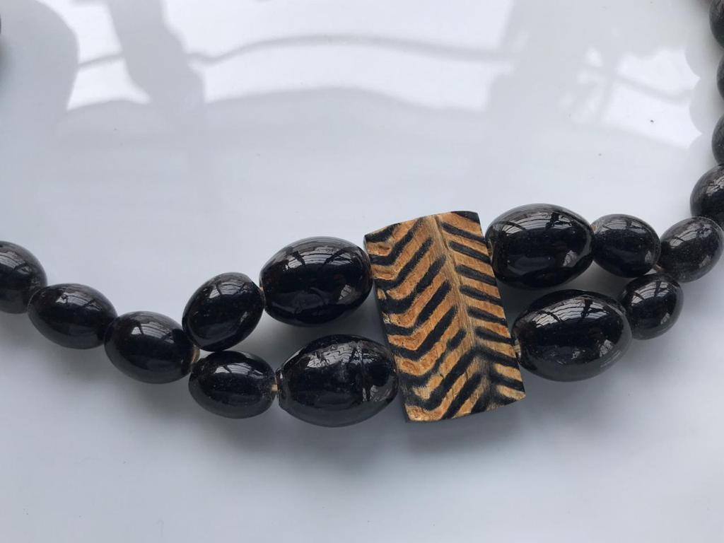 RUNWAY NAGALAND CHOKER