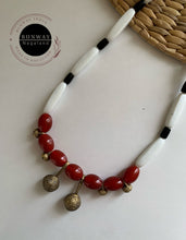 Load image into Gallery viewer, RUNWAY NAGALAND NECKLACE
